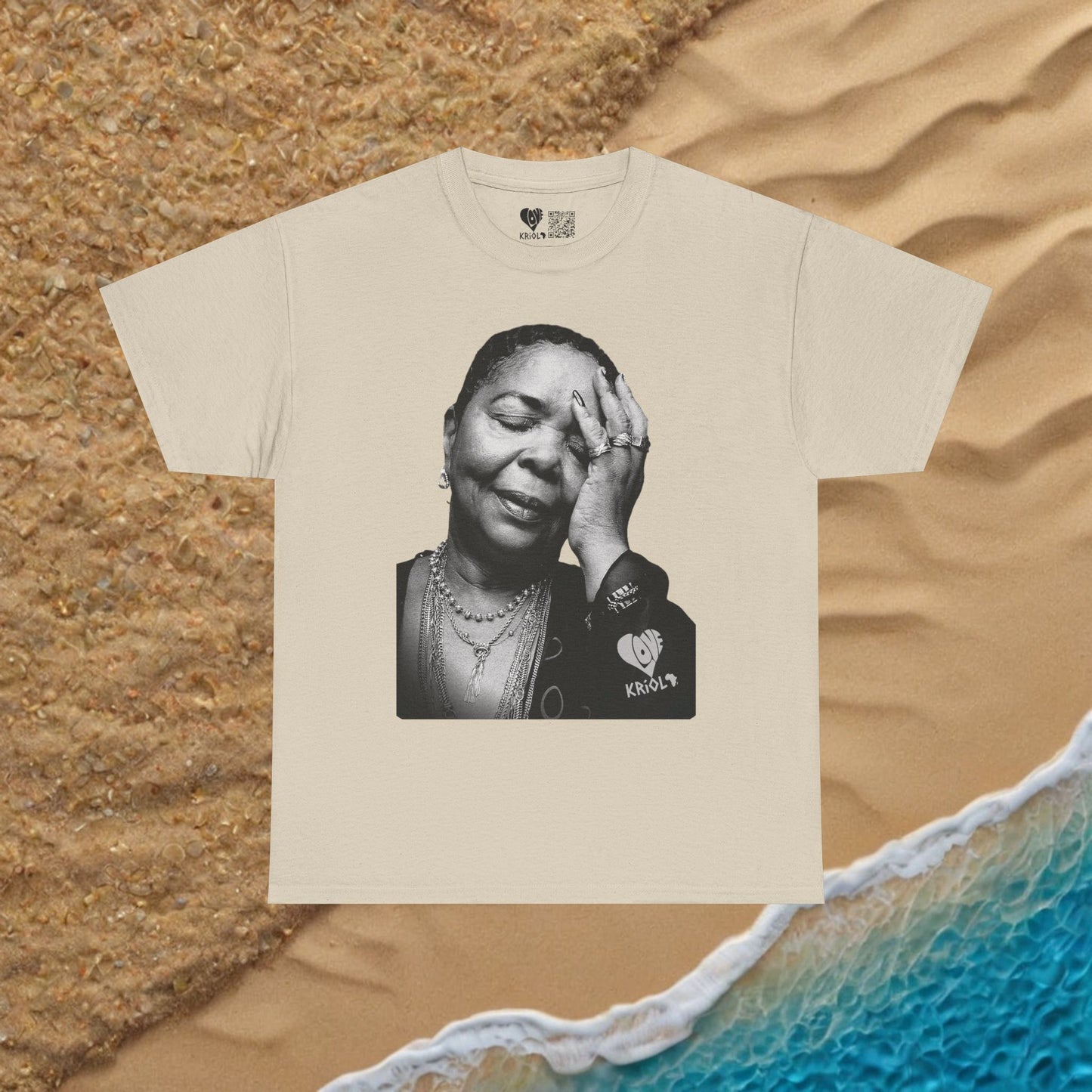 Cesaria Evora B&W simple T-shirt