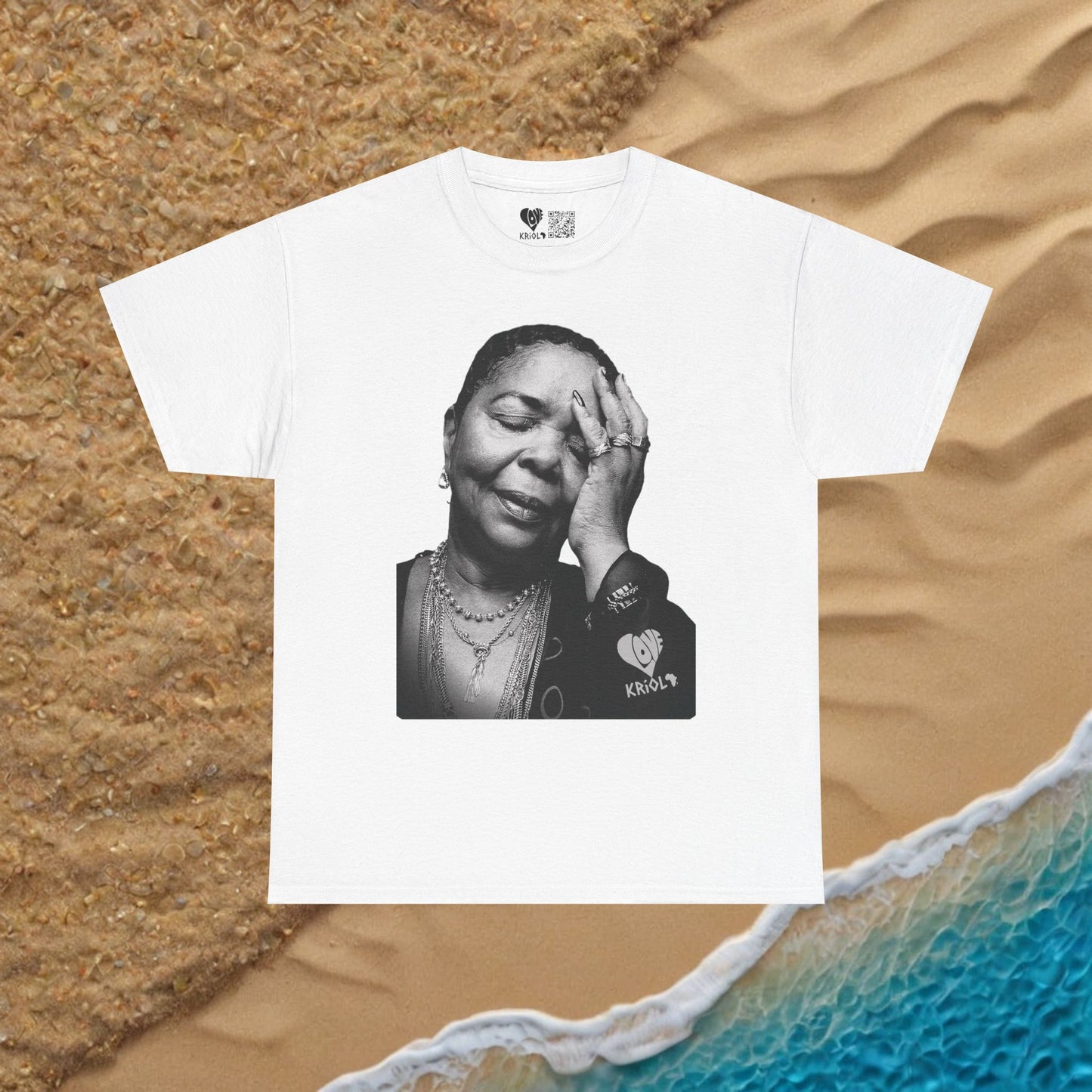 Cesaria Evora B&W simple T-shirt
